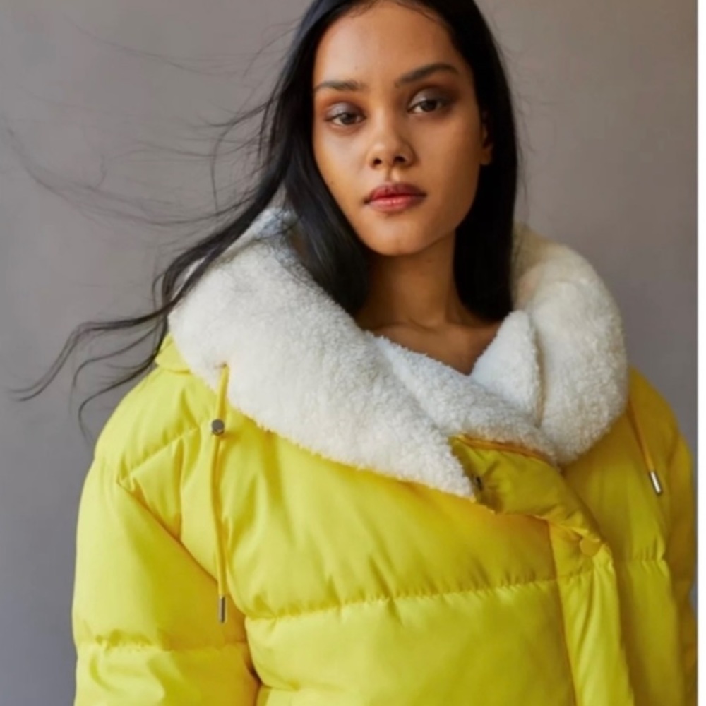 NWT Urban Outfitters Fleece Lined Yellow Puffer Jacket $119 - Picture 2 of 15